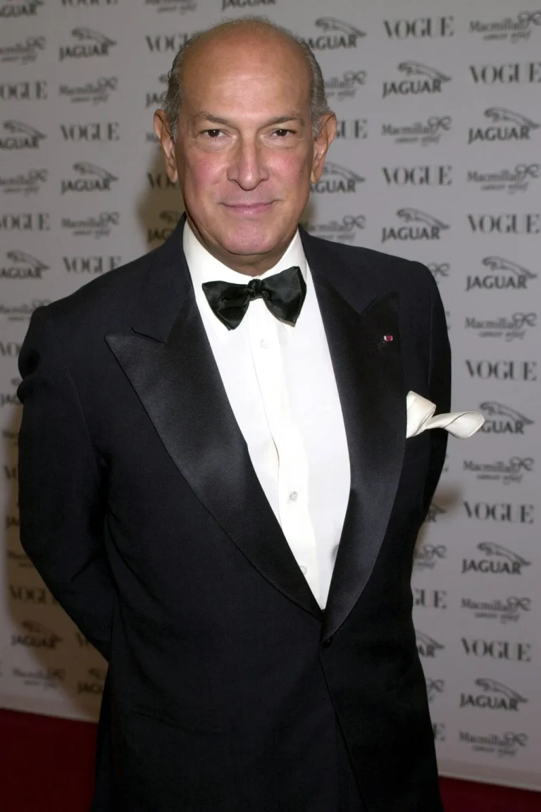 Oscar de la Renta a successful designer who made a net worth of $200 million and a huge fame for herself through dressing women.